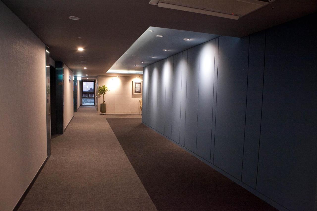 Waystone Seoubong Hotel Чечжу Екстер'єр фото