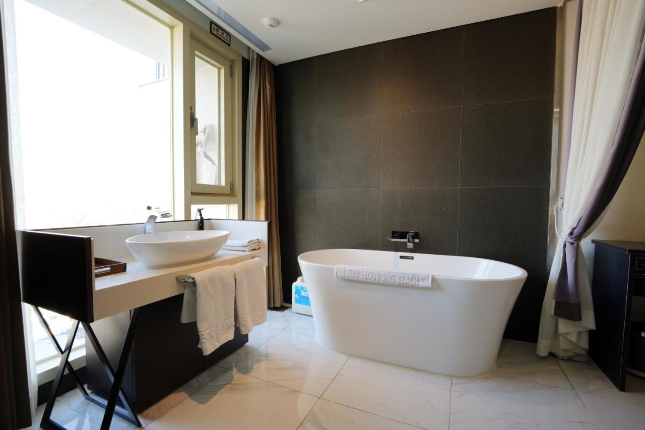 Waystone Seoubong Hotel Чечжу Екстер'єр фото